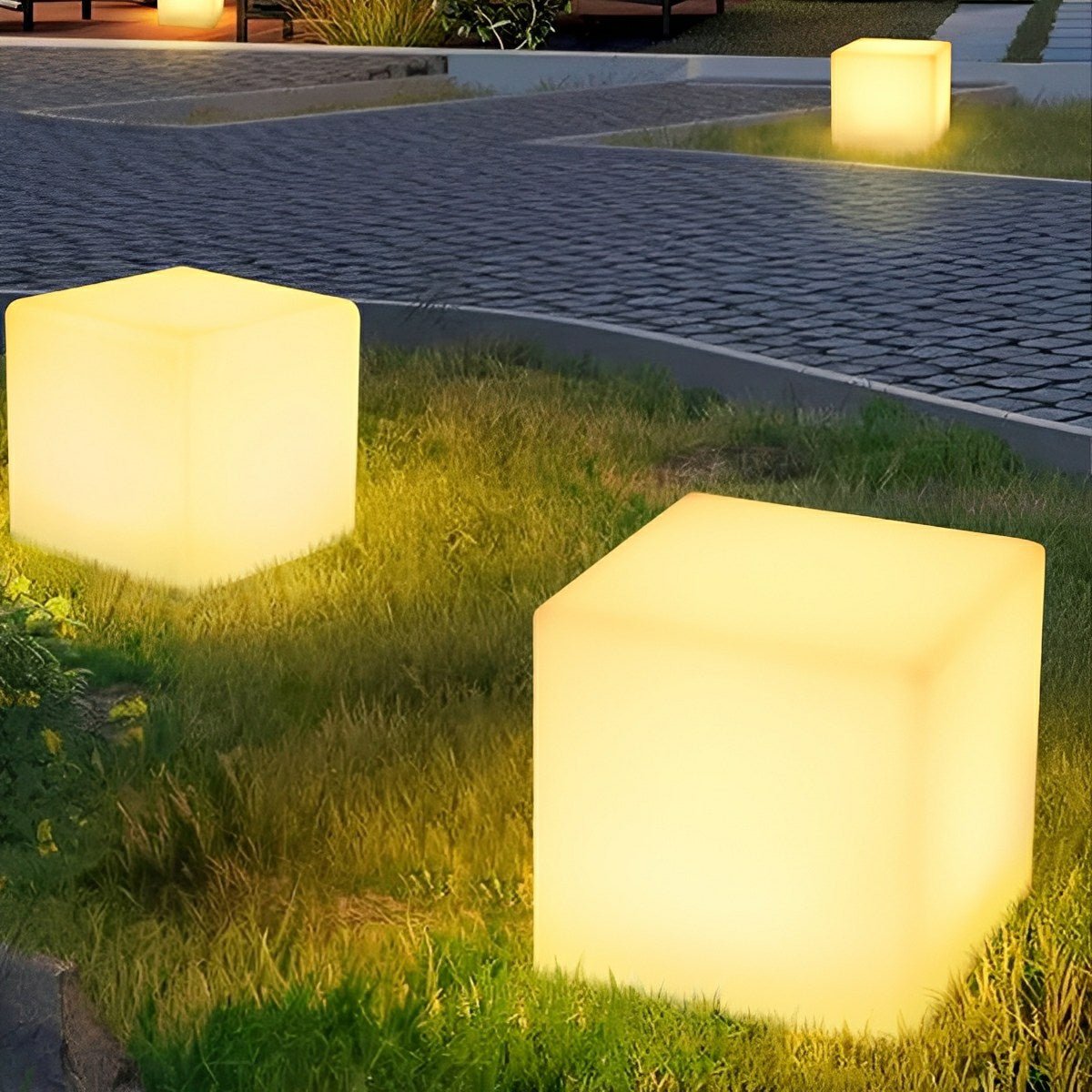 Cubix RGB Solar Outdoor Cube Floor Lamp