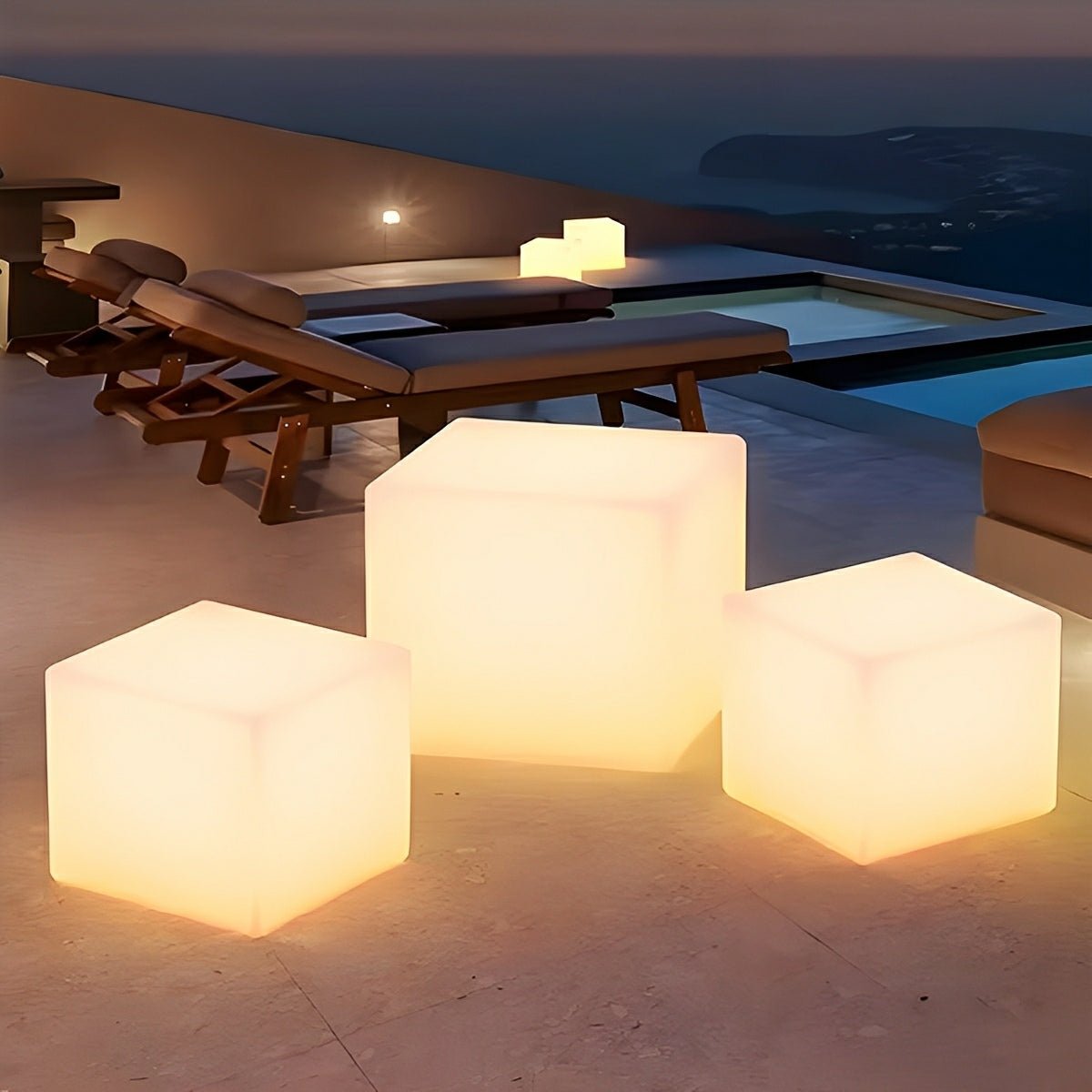Cubix RGB Solar Outdoor Cube Floor Lamp